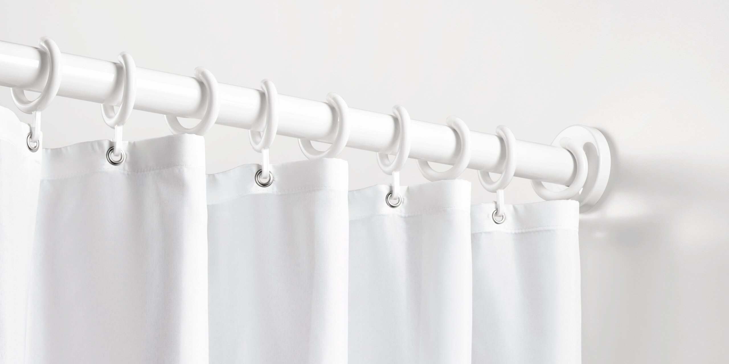 Shower curtain in the colour white