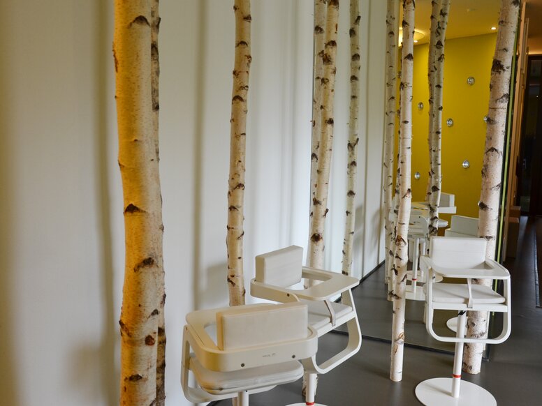 Heining children's home in Passau Child seats and trunks